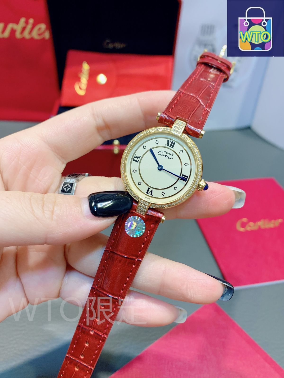 Cartier must de Cartier レディース時計 Cartier Must de Cartier Ronde Gold Diamond Women's Watch