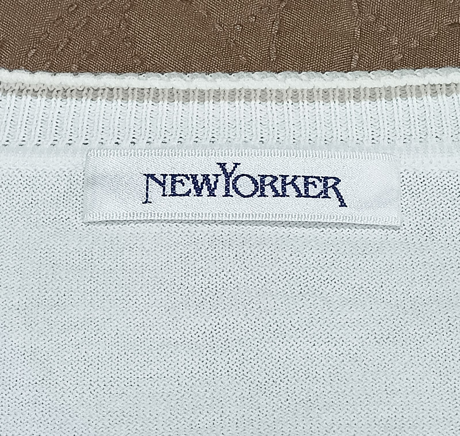 60. 【美品】　NEWYORKER 半袖カーディガン　Mサイズ　白 シェルボタン【with B】