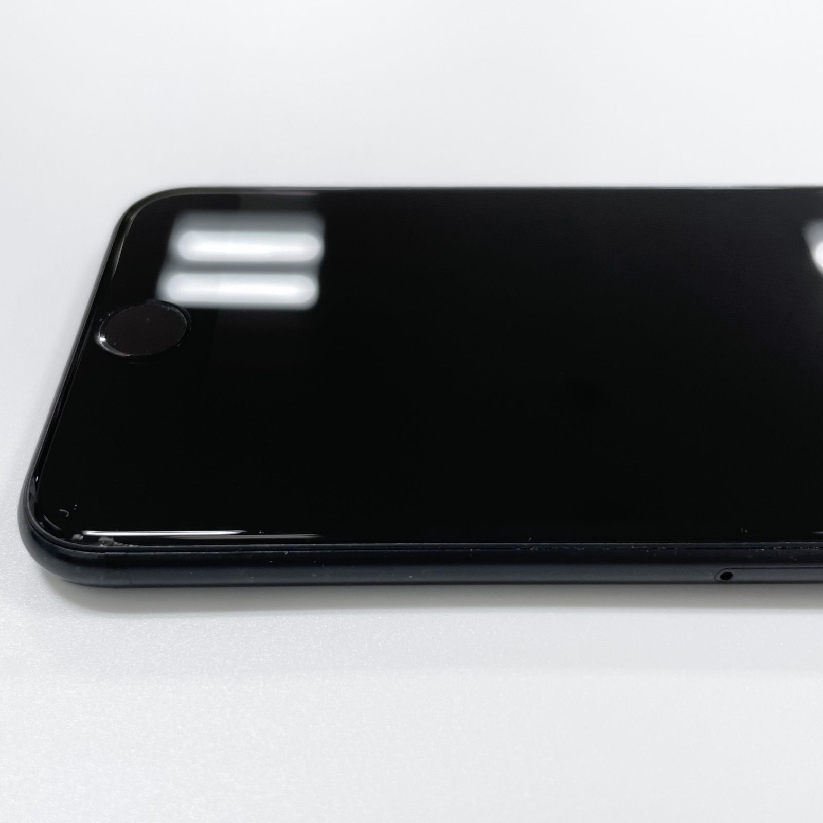 iPhoneSE 第2世代 64GB バッテリー77％(劣化) ブラック 最高 docomo