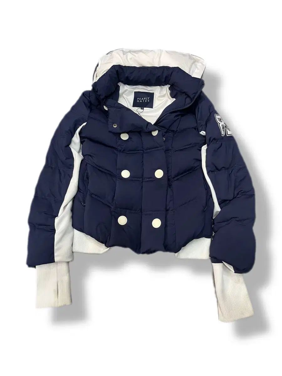 パーリーゲイツ　レディース1 バットマンロゴ入り ダウンジャケット パーリーゲイツ レディース1 バットマンロゴ入り ダウンジャケット