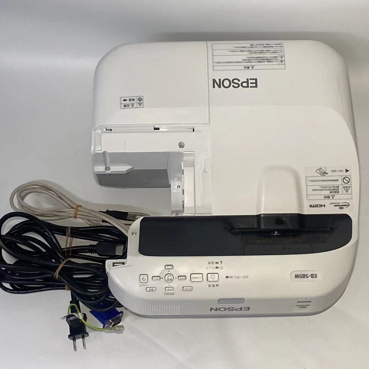 ランプ使用928H /107H時間 エプソン 超短焦点プロジェクター EB-585W 