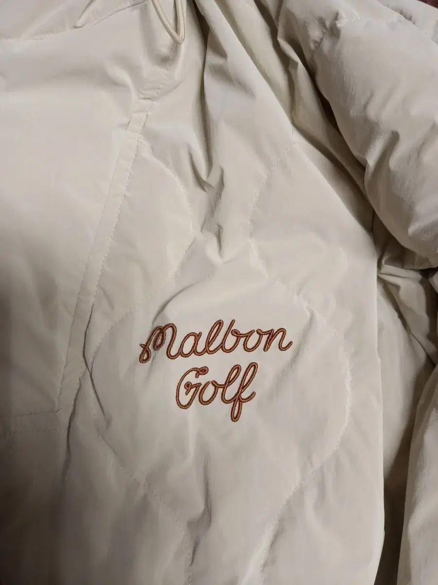 マルバーンゴルフ ベルト付き フード ダウン アイボリー 90