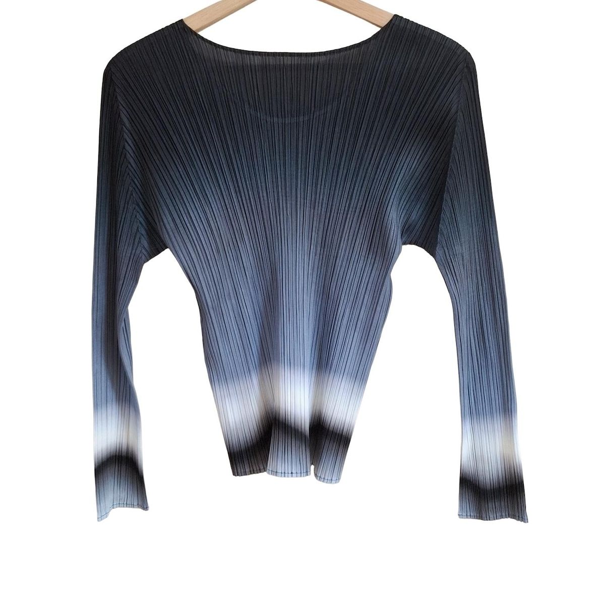 【極美品】プリーツプリーズ プリーツ 長袖 カットソー L ライトグレー PLEATS PLEASE(プリーツプリーズ) 長袖カットソー サイズ3 L