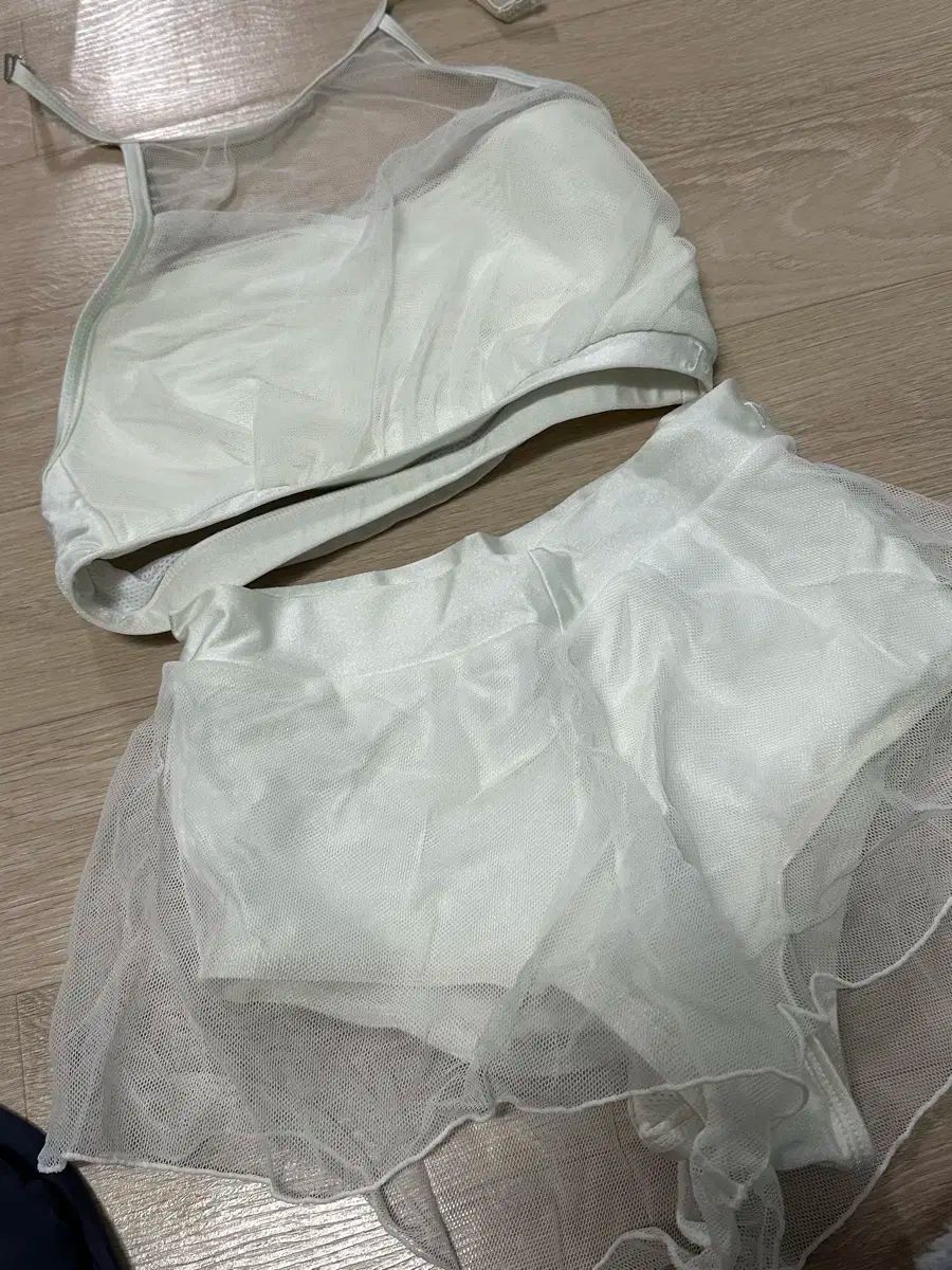 【雷市場（ポンジャン）商品韓国直送】 (製造中止) メヌエットフォールウェア 区 シーシュ セット S