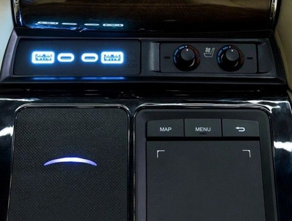 トヨタ アルファード30系 ヴェルファイア 中控USB充電器 フロントUSB急速充電