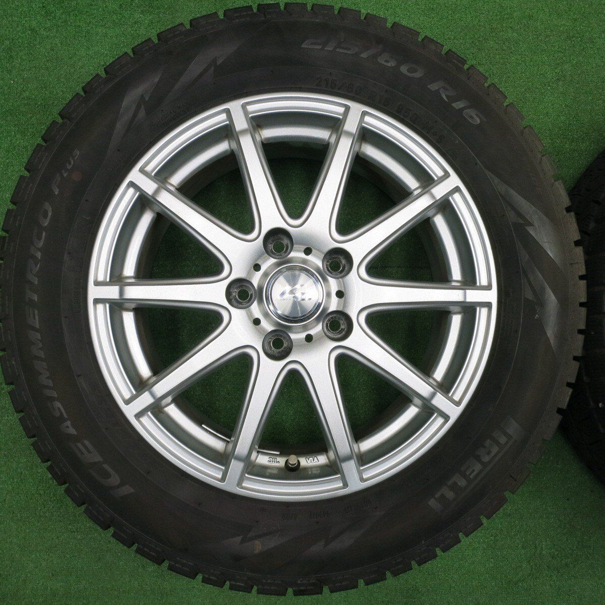 20年製・溝ありピレリ アイス アシンメトリコ プラス　205 55 16