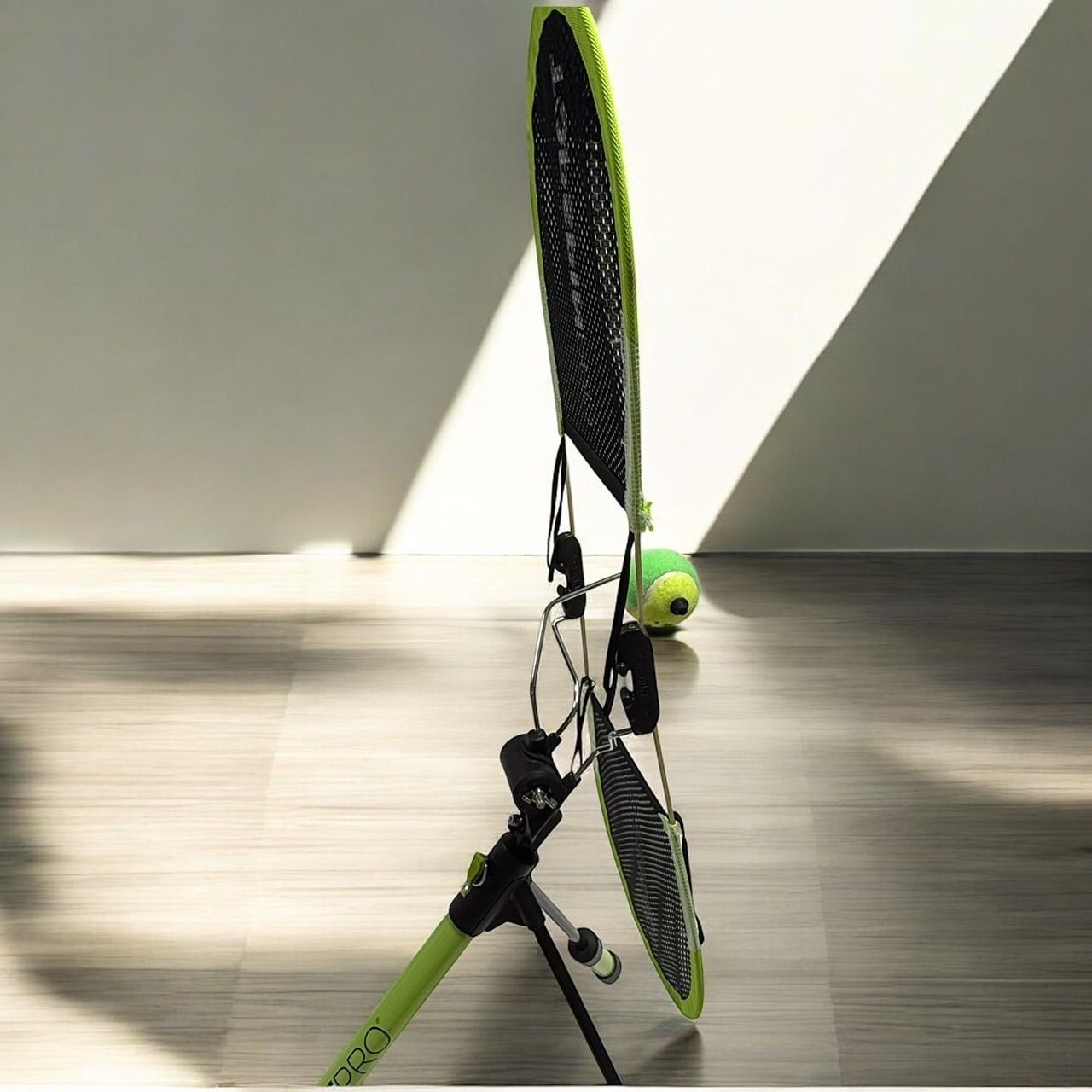 ☆美品 トップスピンプロ テニス練習器具 テニストレーニング テニスフォーム 日本正規品】テニス 練習器具 練習機 硬式テニス TopspinPro