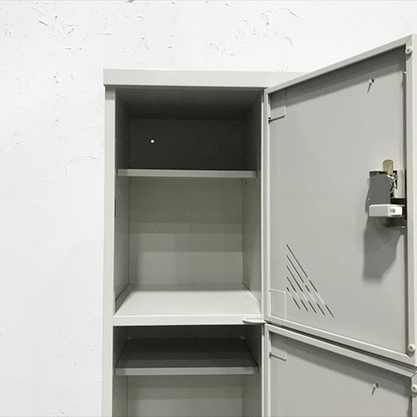 12人用シューズボックス 鍵付き 3列4段 扉付 オカムラ ライトスモーク MARWIL-DEMENAGEMENTS_CH