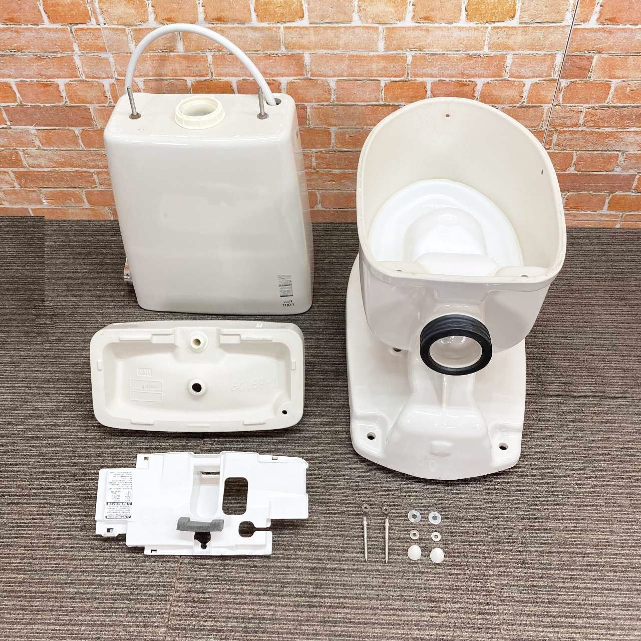 【専用出品】 ダイハツ 純正部品ダイハツ ハイゼット カーゴLEDフォグランプ