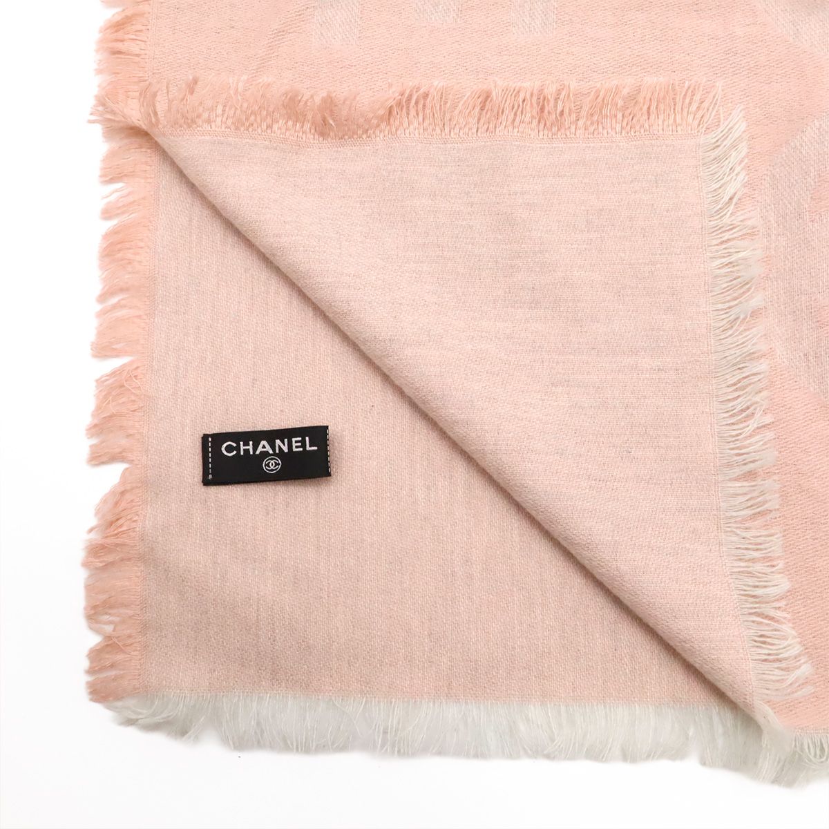 ♦️CHANEL シャネル　　 大判 ココマークシルク ストール 　 アイボリー CHANEL - ご購入済美品 CHANEL シャネル ココマーク ロゴ