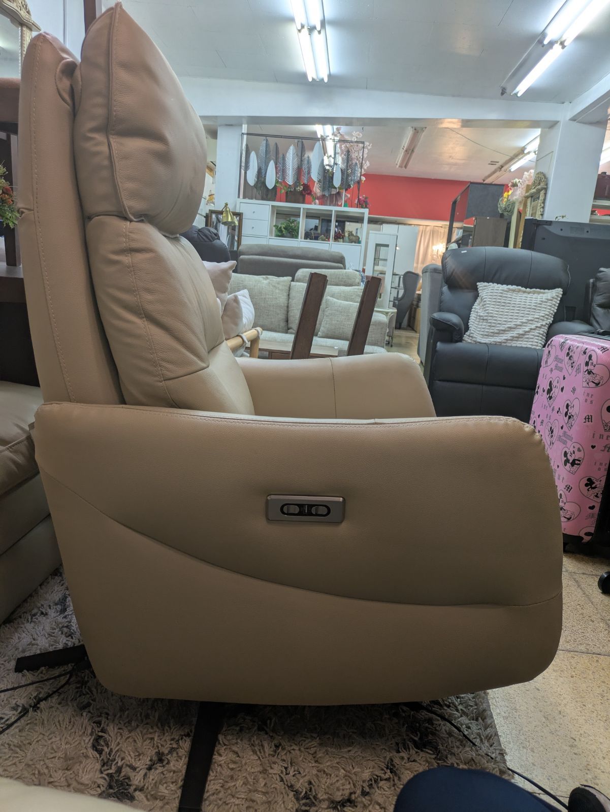 電動本革リクライニングパーソナルチェア(2モーターLE01BE) 電動本革