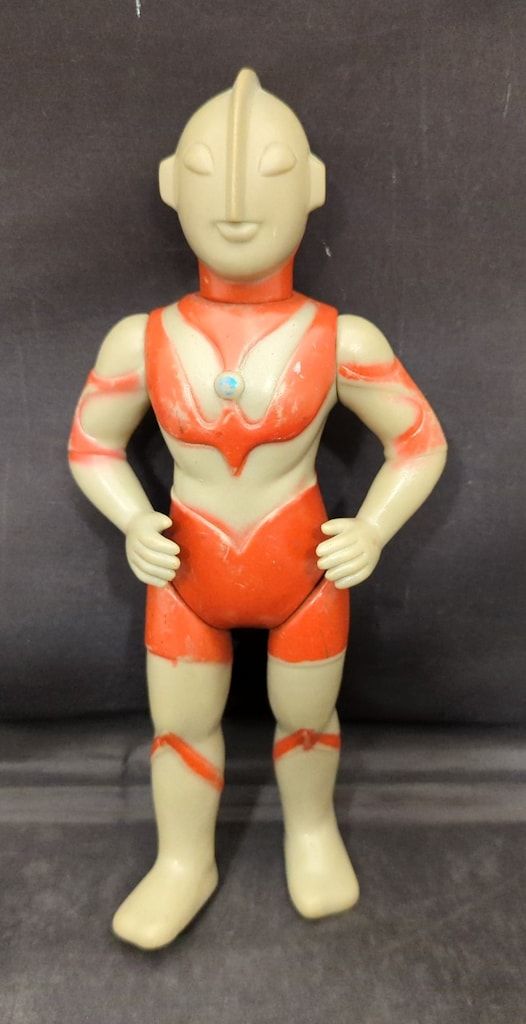 ブルマァク ウルトラマン/灰成型に赤/尻刻印/両足刻印無し/350サイズ ブルマァク ウルトラマン/灰成型に赤/尻刻印/両足刻印無し/350サイズ