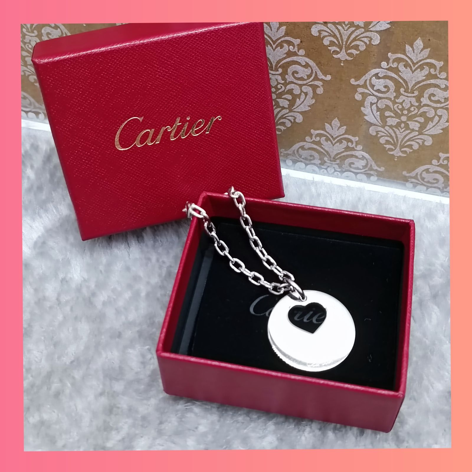値下げ。Cartier ハート型キーホルダー 箱付き 値下げ。Cartier ハート型キーホルダー 箱付き