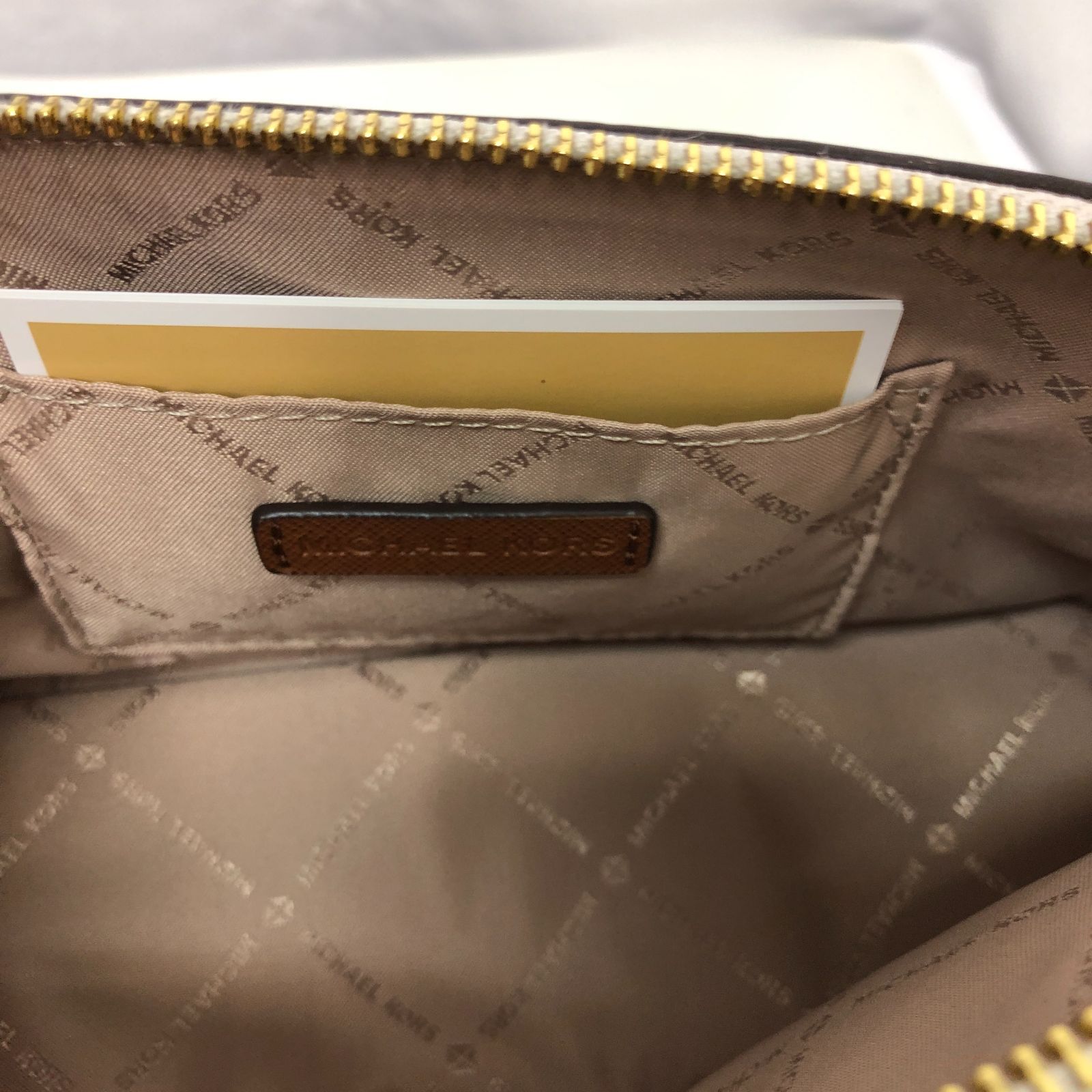 タグ付き】MICHAEL KORS ポーチ ホワイトベージュ SGAW10-8241