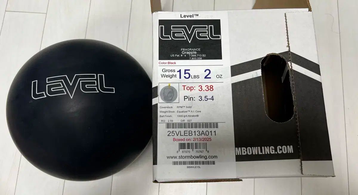 LEVEL レヴェル レベル ボウリングボール 15P