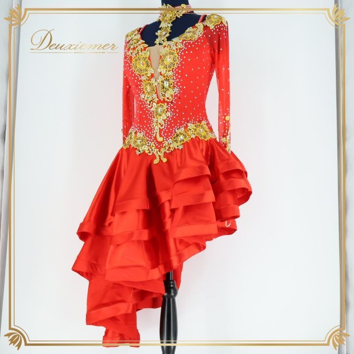 社交ダンス 衣装 ラテン ドレス ワンピース 赤 フリル デモ 競技 金 パーティ 発表会 レッド系 ゴールド系 豪華 デザイン フリル付き ワンピース 美しい ダンスウェア イベント用 おしゃれ ステージ衣装 競技用 パフォーマンス用 レディース