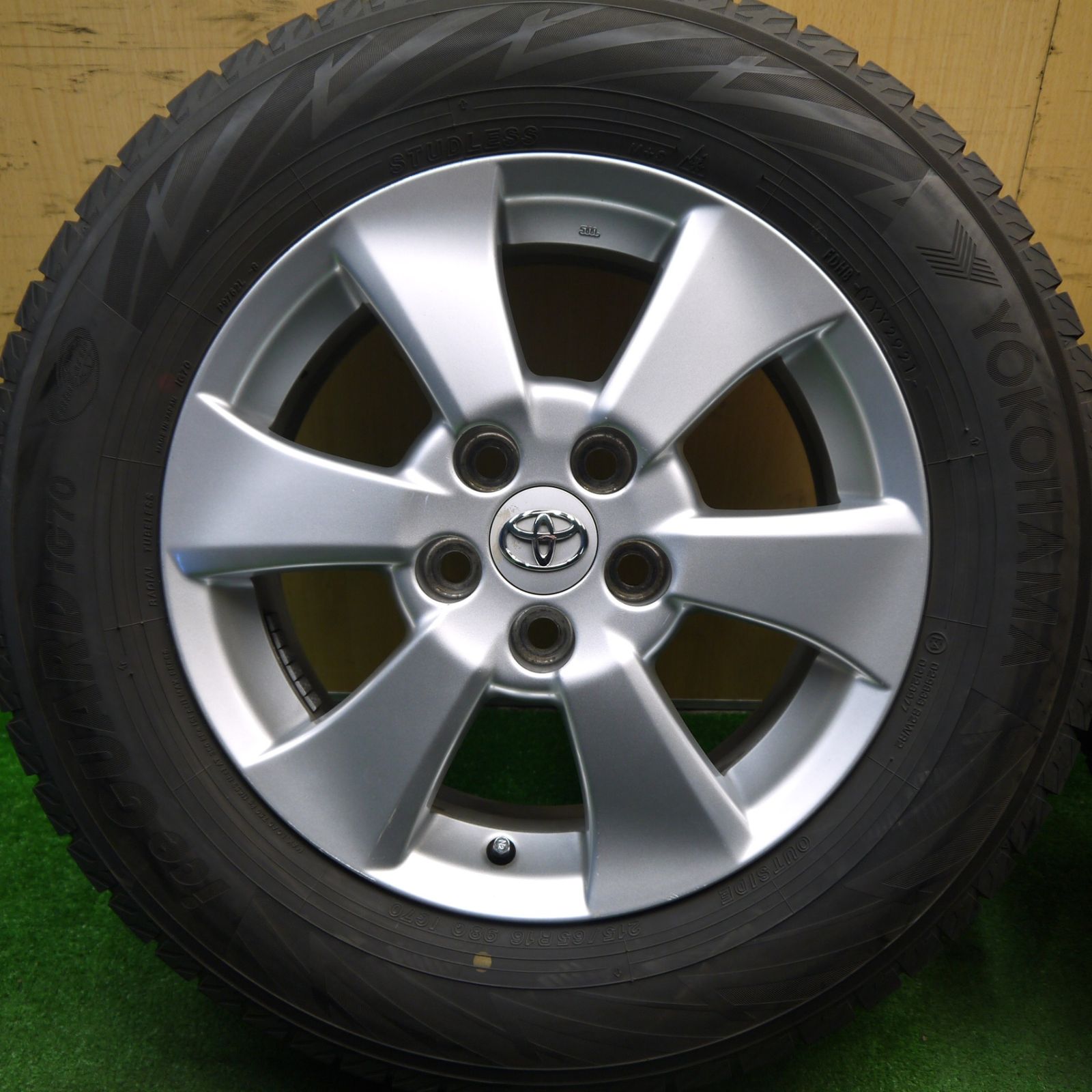 ①1本（4本）バリ溝 20系 アルファードヴェルファイア純正 215/65R16 バリ溝！21年！9分☆トヨタ 20系 アルファード ヴェルファイア