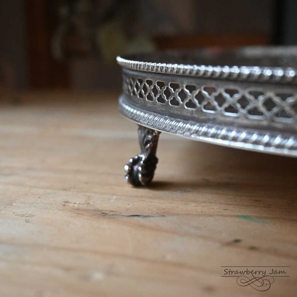 L3710-211 英国アンティーク アイロン台 鍋置き キッチン用品 アイロン L3710-211 英国アンティーク アイロン台 鍋置き キッチン用品