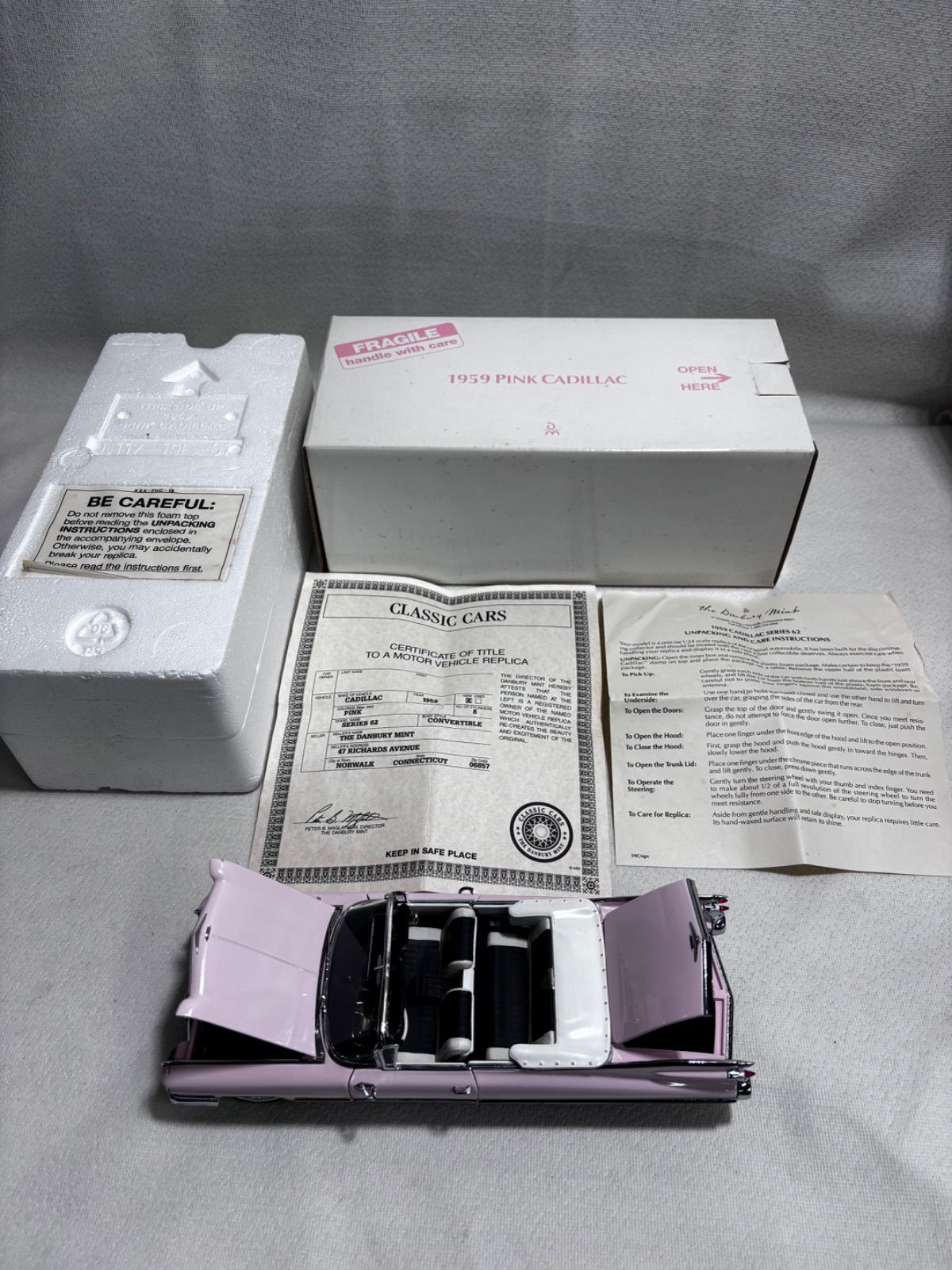DANBURY MINT 1/24 1959 CADILLAC SERIES62 キャデラック