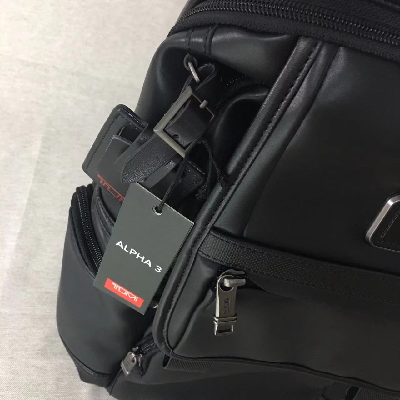 新品未使用・ TUMI alpha3 リュック·バックパック オールレザー フラップパック - メルカリ