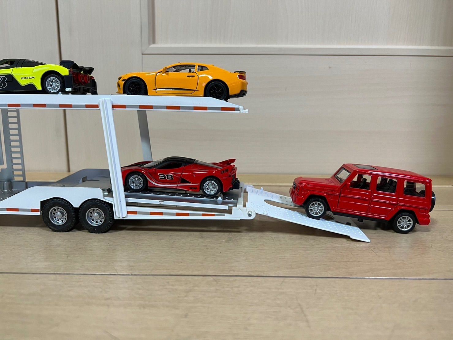 再入荷】メルセデスベンツ アクトロス Actros 1/24 H147 - メルカリ