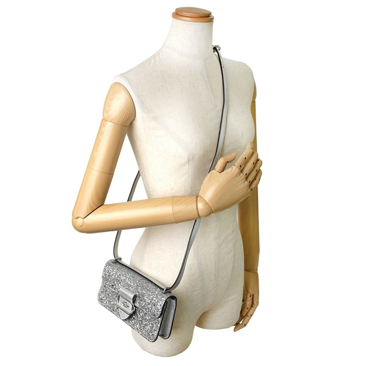 新品 コーチ COACH ショルダーバッグ FOIL LLIC CROSSBODY シルバー 新品 コーチ COACH ショルダーバッグ FOIL METALLIC CROSSBODY