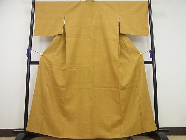 平和屋本店□極上 本場結城紬 重要無形文化財 色無地 桑茶色 証紙付き