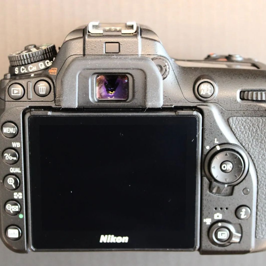 Nikon デジタル一眼レフカメラ