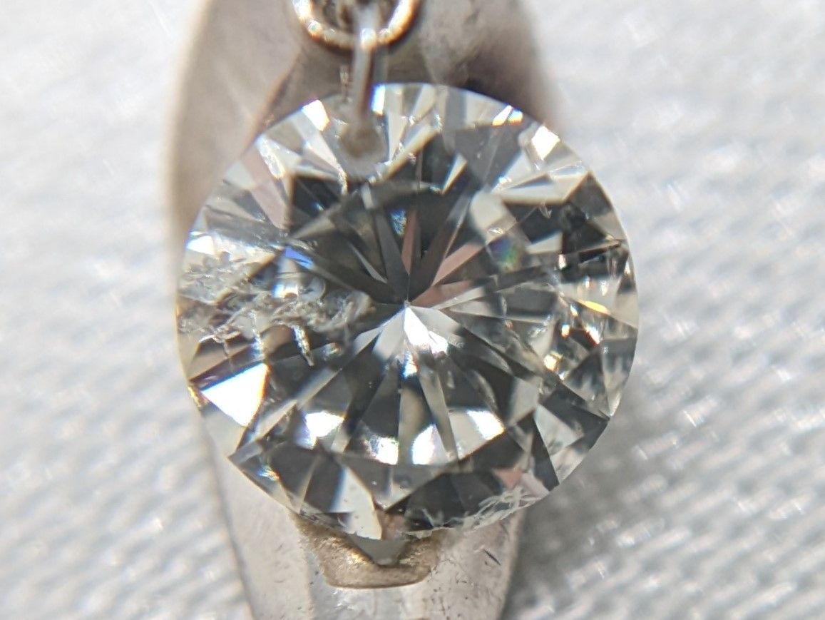 天然ダイヤモンドのペンダントネックレス【1.00ct】【K18WG】 - メルカリ