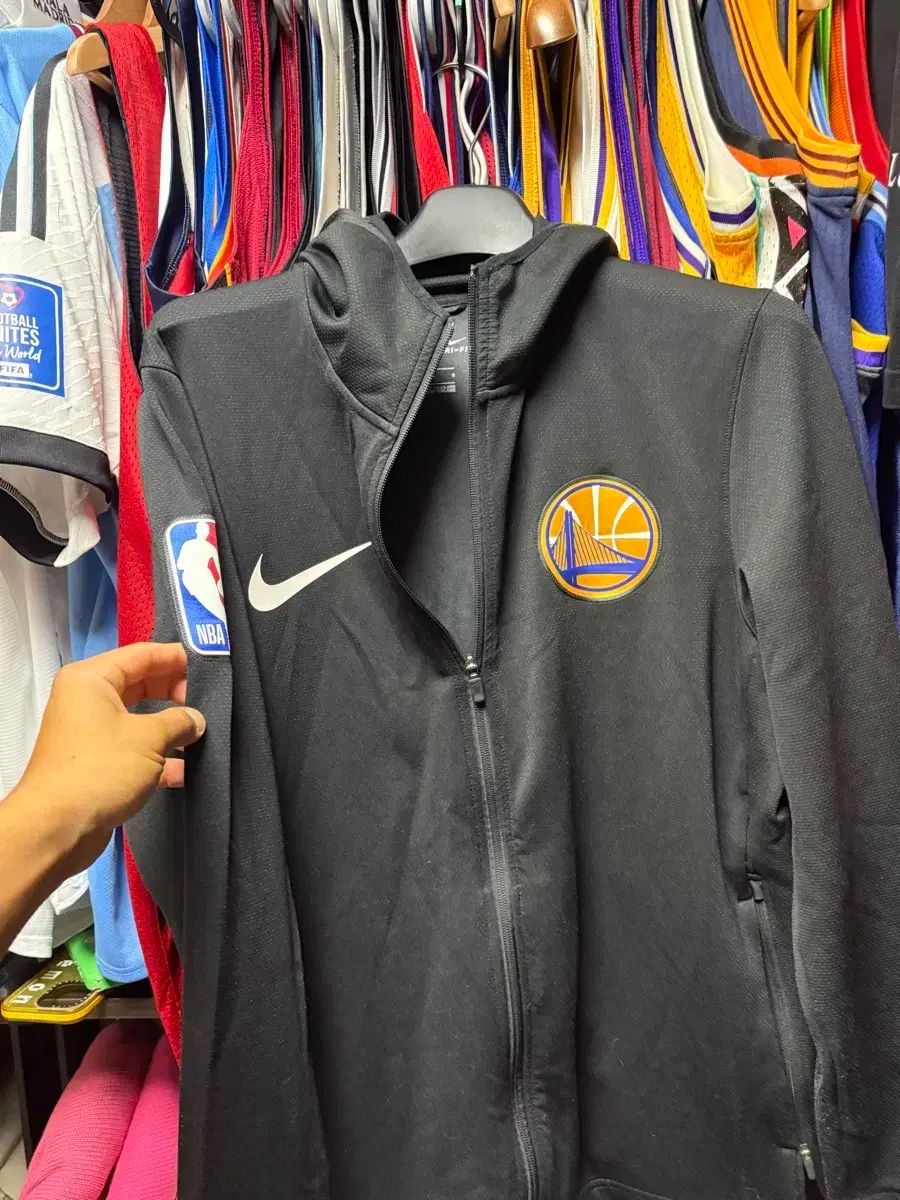 NIKE ナイキ X NBA サーマ フレックス フード付きジップアップ ゴールデンステート ウォリアーズ ブラック
