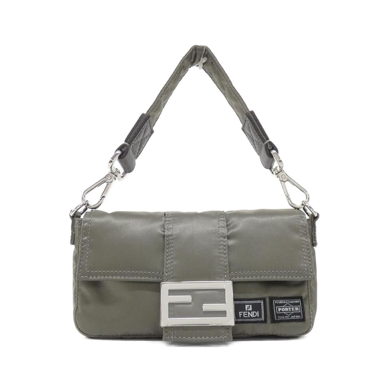 フェンディ バゲット フォン ケース 7AS138 ALW6