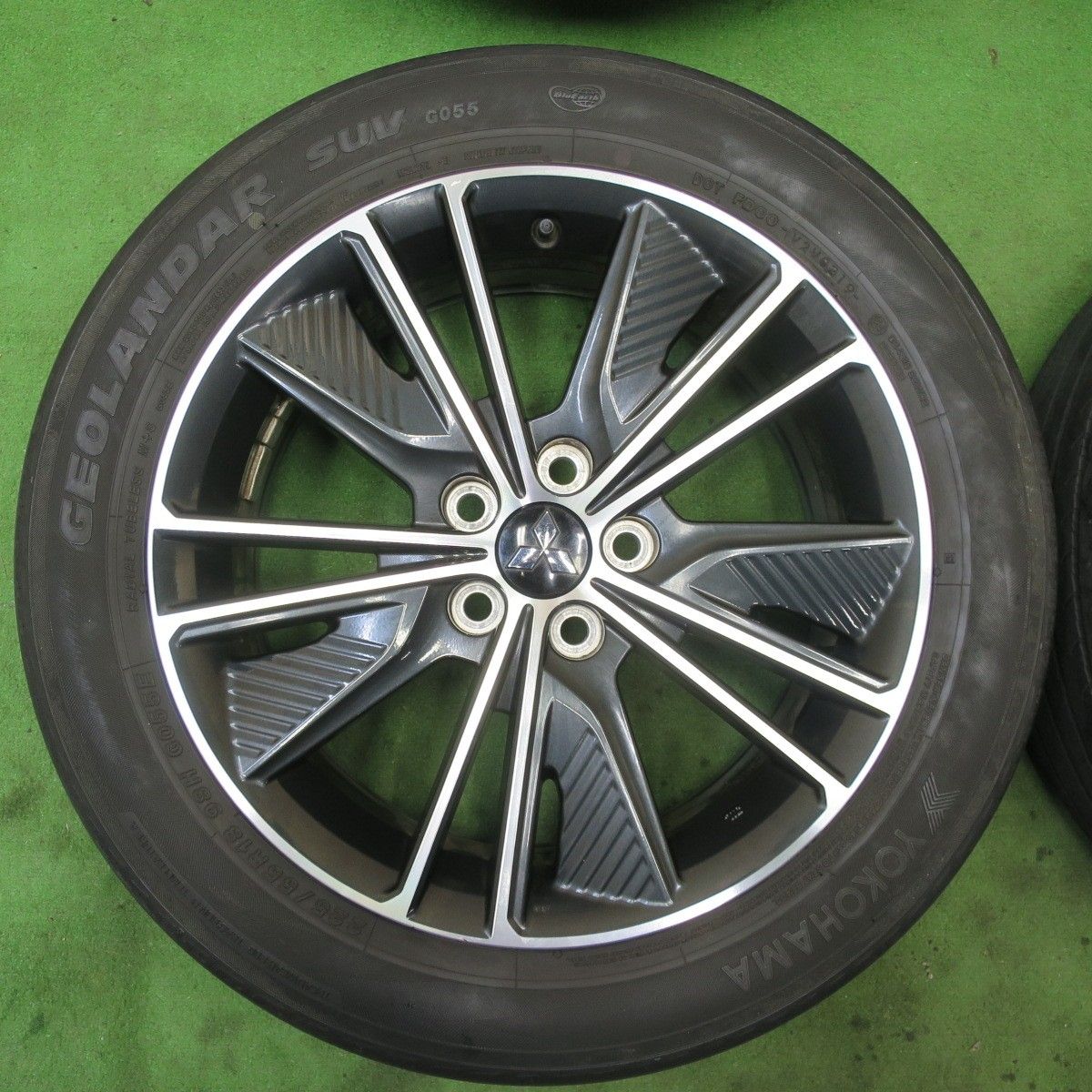 デリカd5新車外しGEOLANDAR G055E 225/55R18 4本セット ヨコハマタイヤ