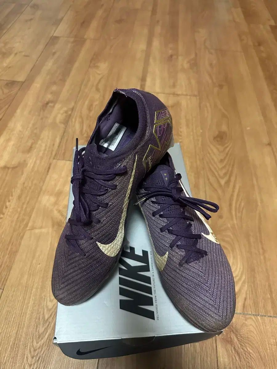 ナイキ マーキュリアル ヴェイパー 16 275