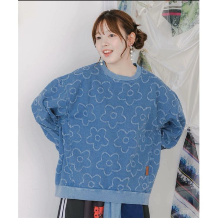 花柄ジャガード織デニムプルオーバー