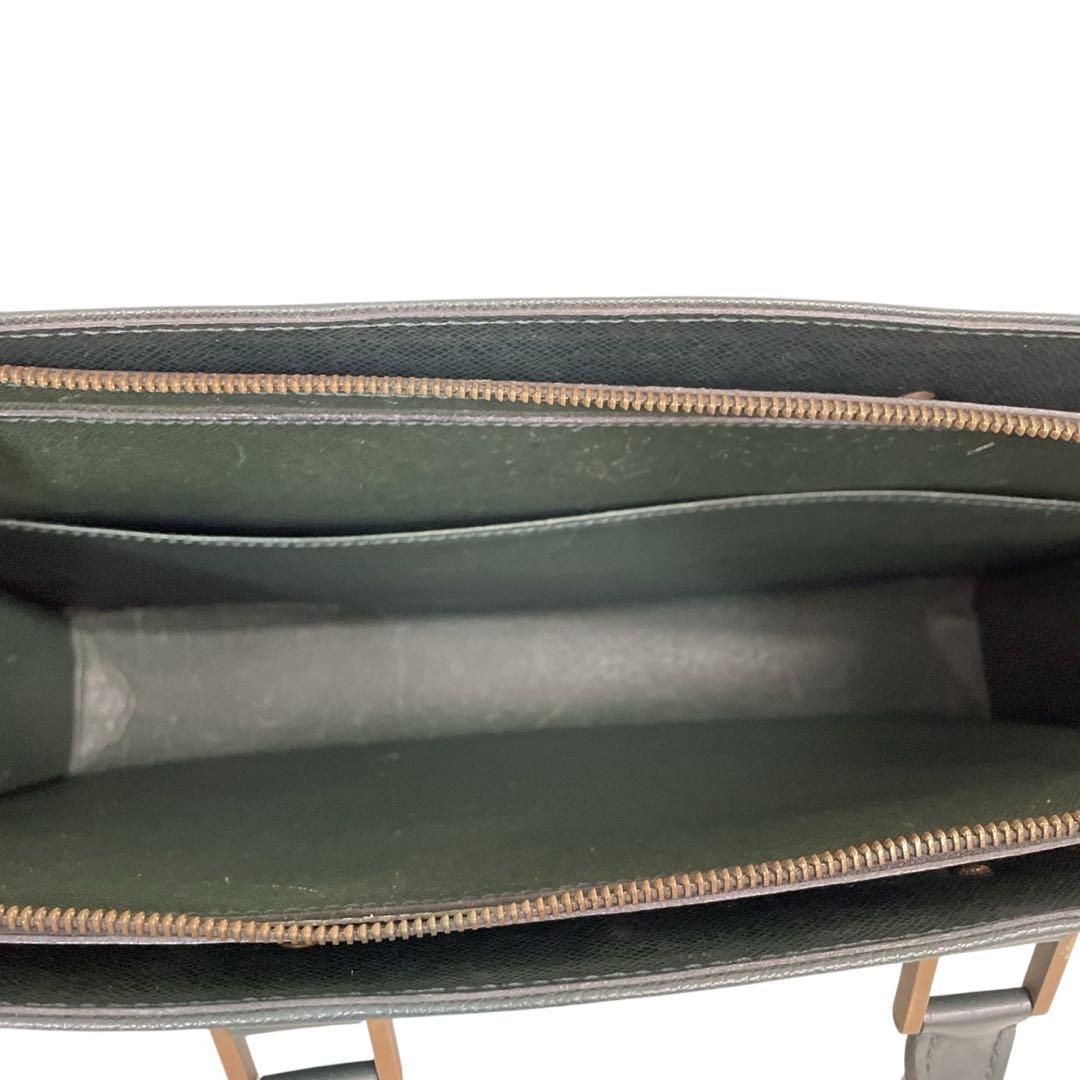 レザー エピセア