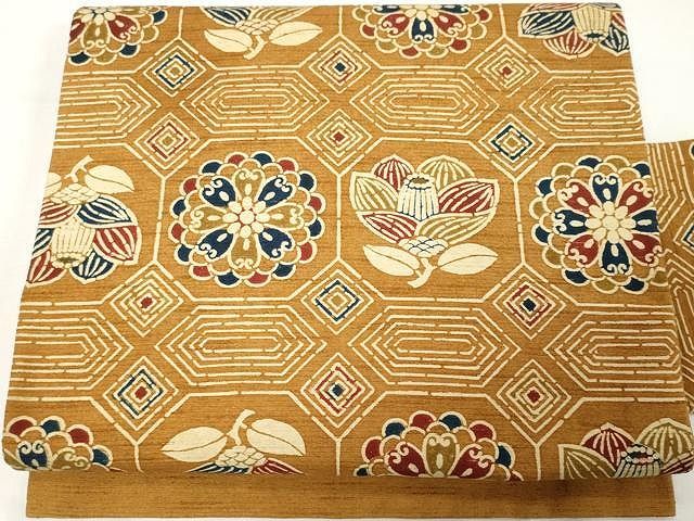 平和屋着物●全通柄九寸名古屋帯　紬地　型染め　草木染　蜀江花文　正絹　逸品　CAAX9382yk 平和屋着物○全通柄九寸名古屋帯 紬地 型染め 草木染 蜀江花文 正絹