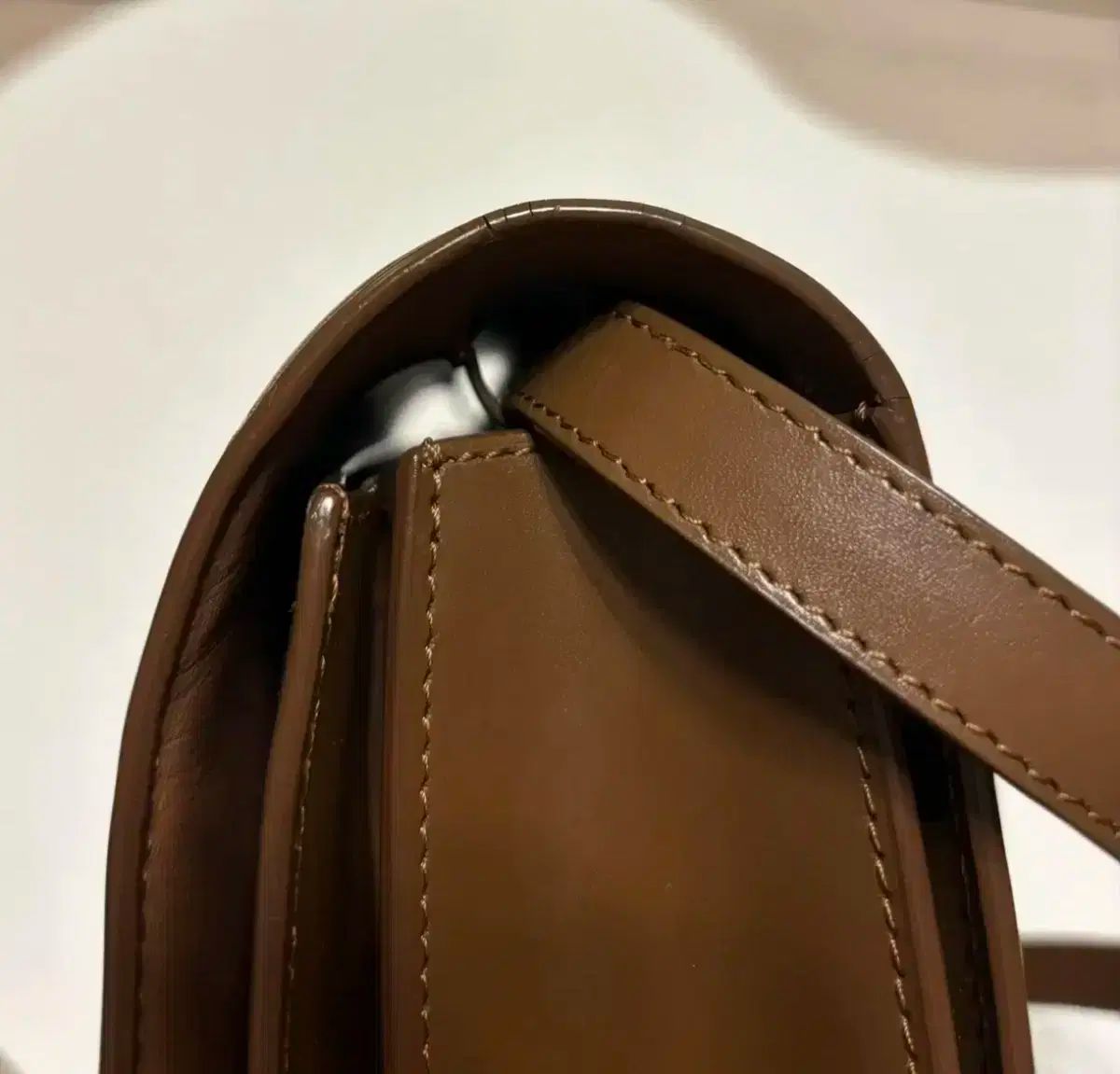 セリーヌ クラシックボックス ミディアム 新品 キャメル 希少 