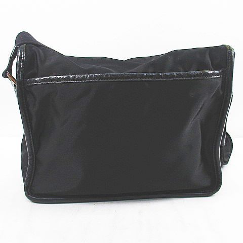 Prada ブラック メッセンジャーバッグ PRADA ショルダーバッグ メッセンジャーバック - メルカリ