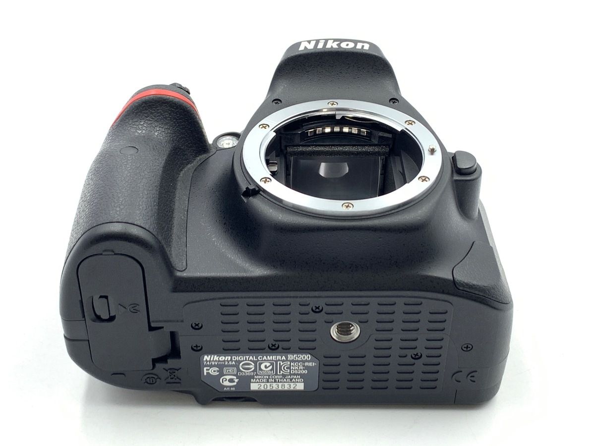 Nikon D3200 BLACK デジタル一眼レフカメラ 美品 ニコン D3200 200mm