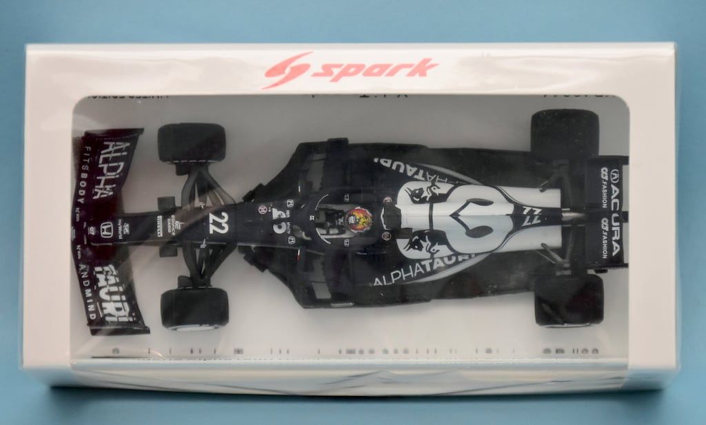 MINIMAX 1/43 Spark model Scuderia AlphaTauri Honda AT02 2021