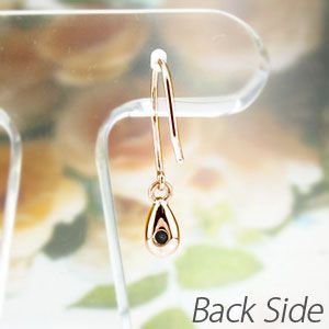 ブラックダイヤモンド フックピアス 18k 揺れる レディース