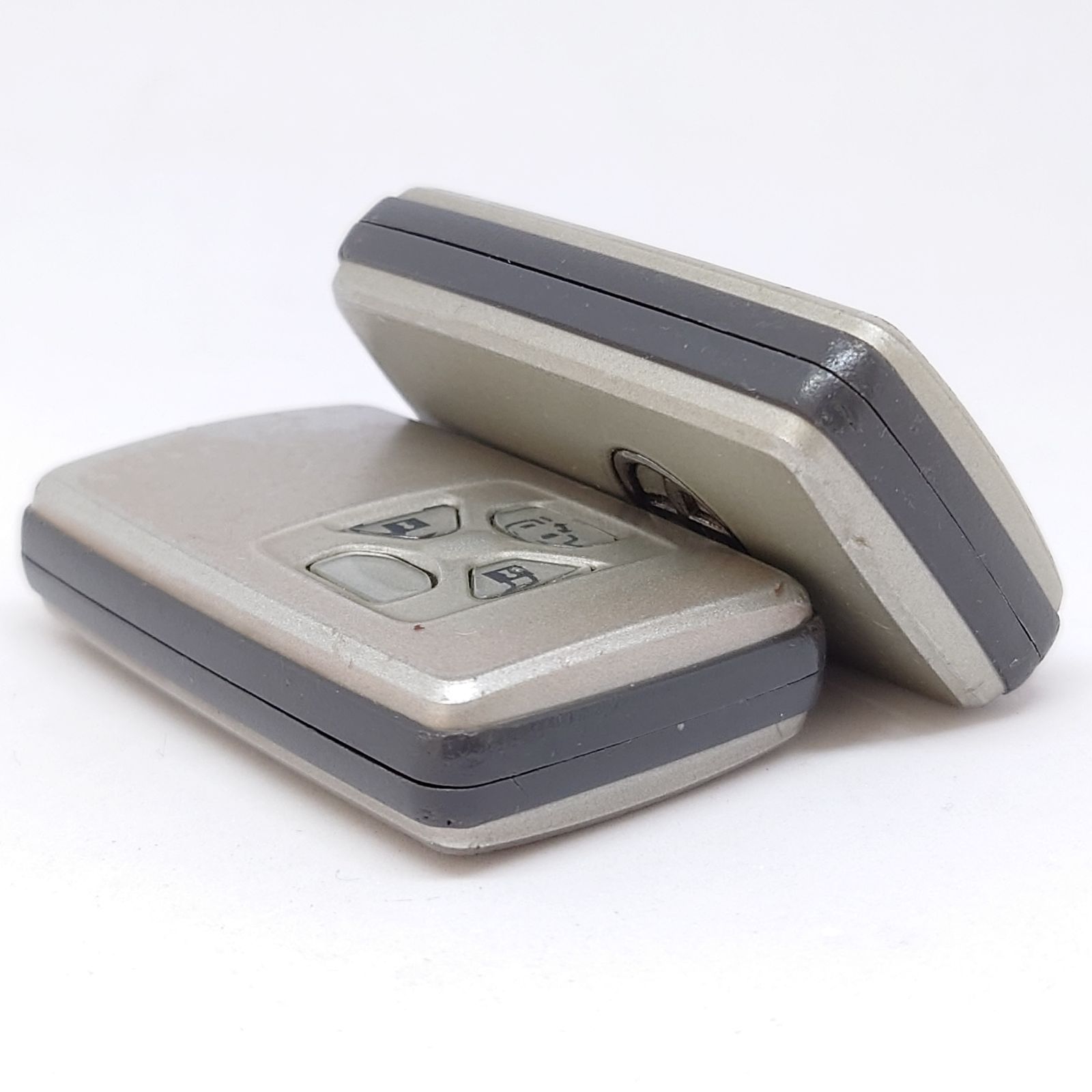 トヨタ純正スマートキー10個セット　ヴォクシーZRR70系 キーレス トヨタ ノア ヴォクシー ZRR70スマートキー - メルカリ