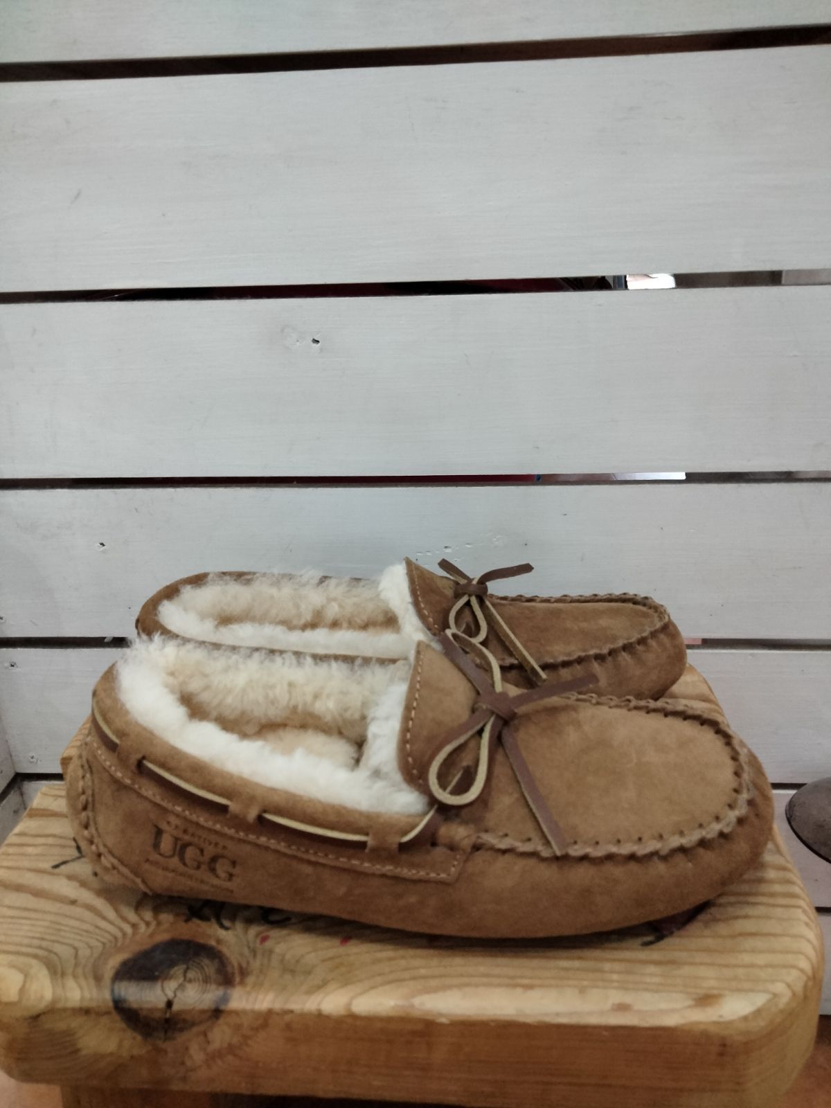 UGG モカシン UGG モカシン 新品未使用 新品未使用 UGG モカシン