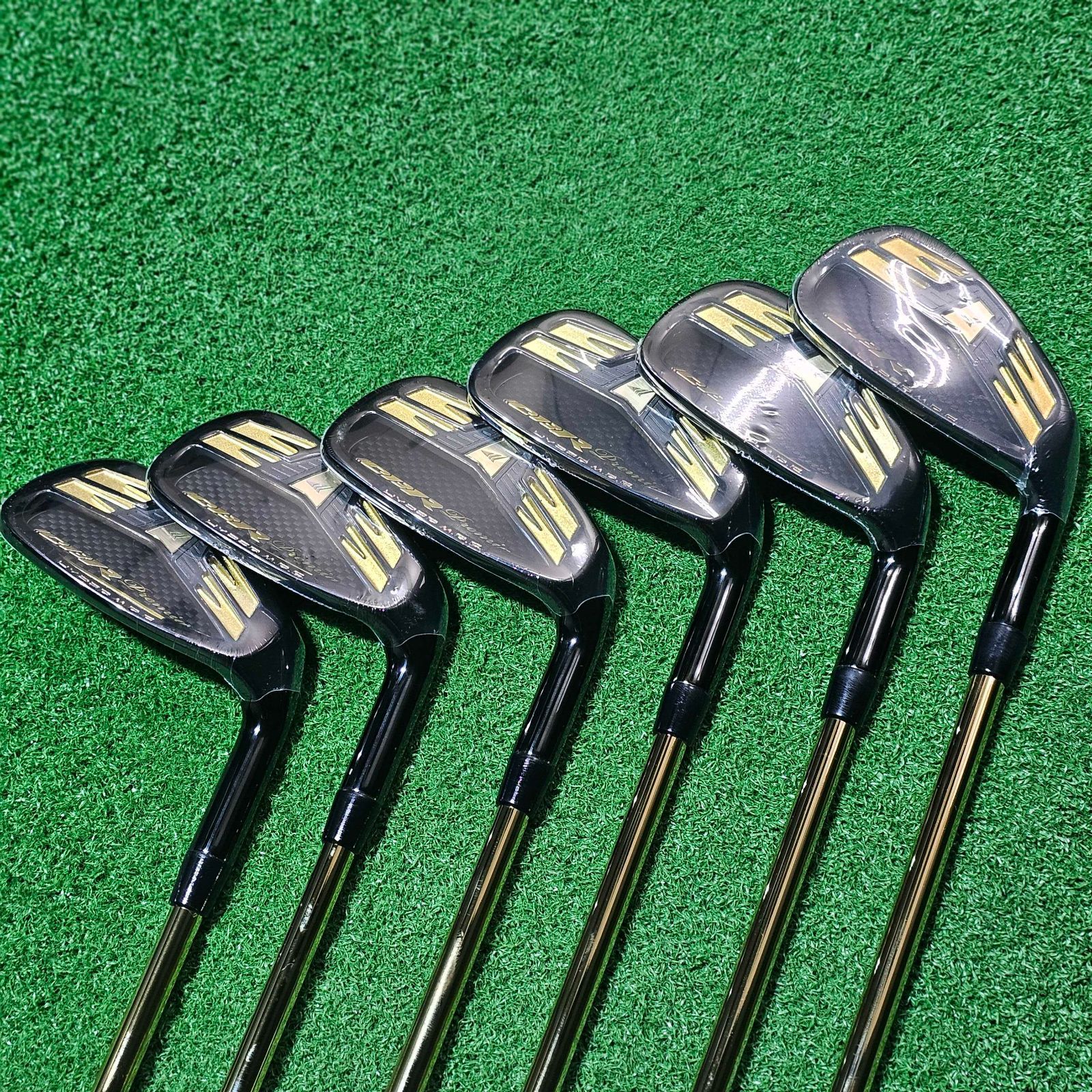 新品 CBRブラックプレミア高反発アイアン プレミア飛匠シャフト仕様6本セット Amazon.co.jp: WORKS GOLF(ワークスゴルフ) アイアン CBR