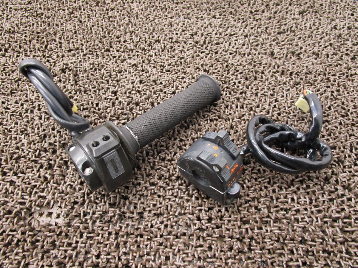 ドカティ 350XL パンタ ハンドルスイッチ 左右 ●A6075 スロットル DM350XL ドゥカティ DM350L DUCATI キャブ車