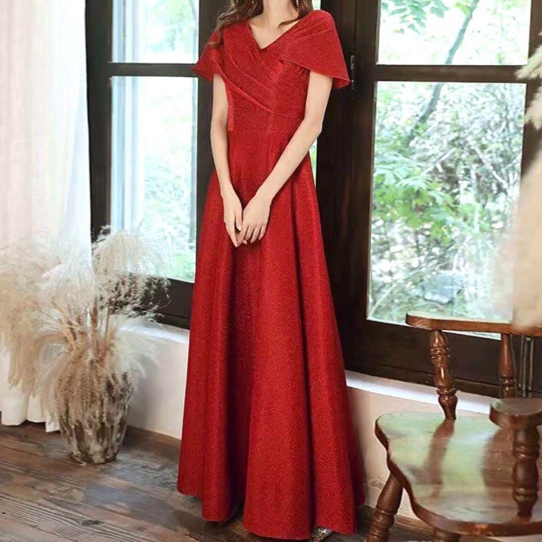 シンプルオシャレな袖有りバックファスナーのイブニングドレス