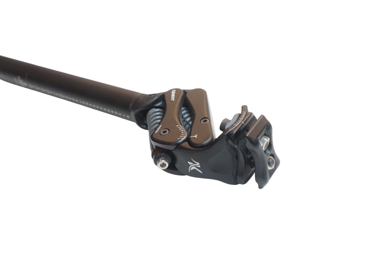 シートポスト バイチャリ浦和ベース