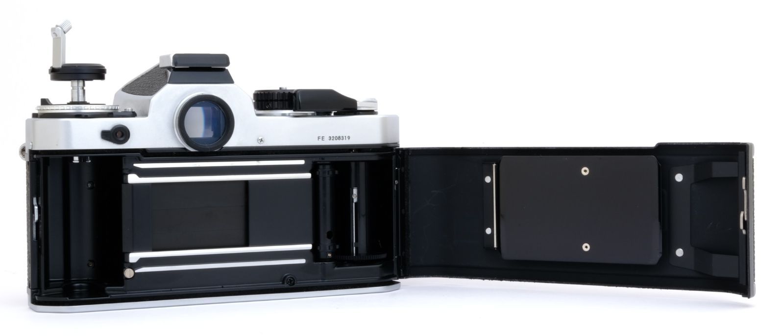 美品動作】NIKON FE シルバー フィルムカメラ 美品・完動品Nikon FE