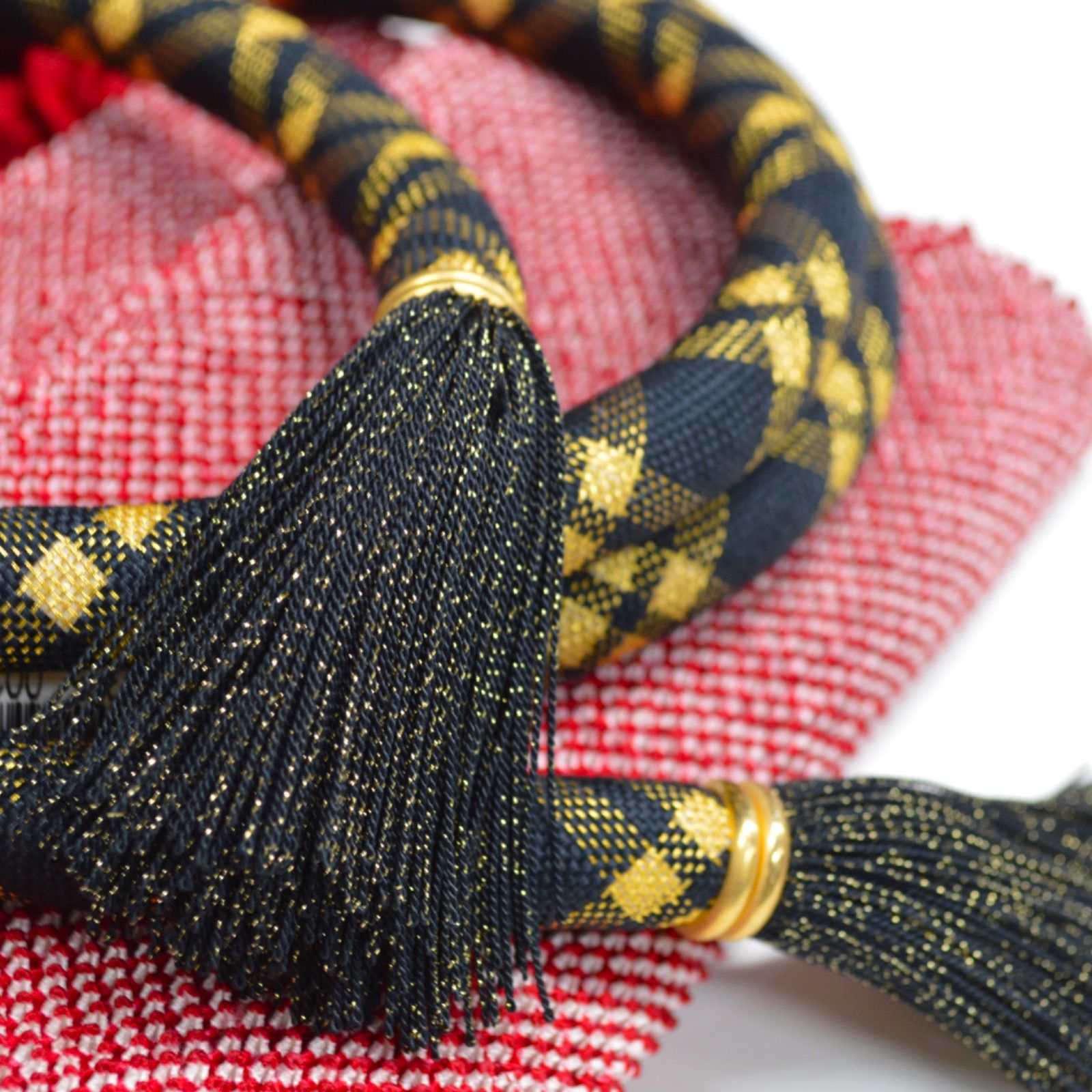 振袖フルセット(7点)・古典柄・青・舞桜・金駒刺繍・金通し地・正絹・パールトーン 507z53☆振袖 古典柄 金駒刺繍 金彩 地紋 レトロ 紺☆美品 成人
