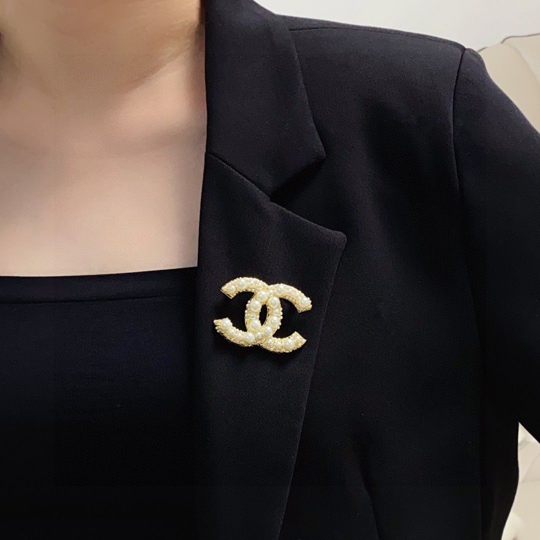 今日特価】CHANEL 新作 パールブローチ（ブランド直送同期入荷